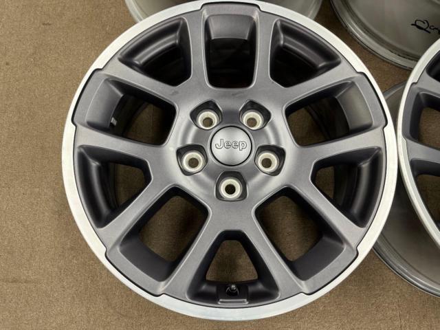 JEEP ラングラー 80thアニバーサリー 純正ホイール