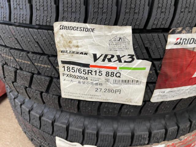HOT STUFF Exceeder E03 + BRIDGESTONE BLIZZAK VRX3