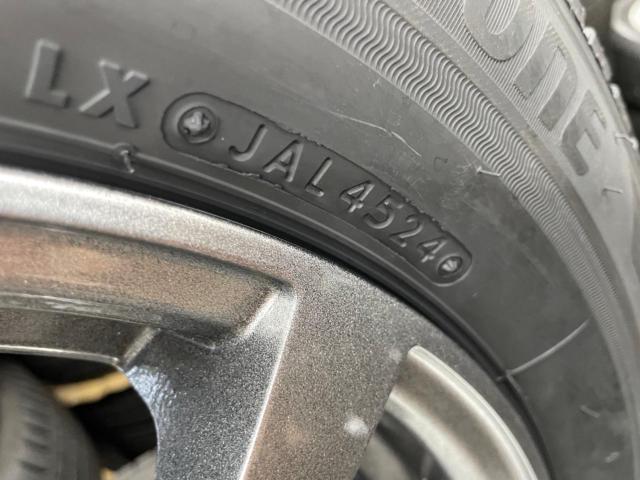 HOT STUFF Exceeder E03 + BRIDGESTONE BLIZZAK VRX3