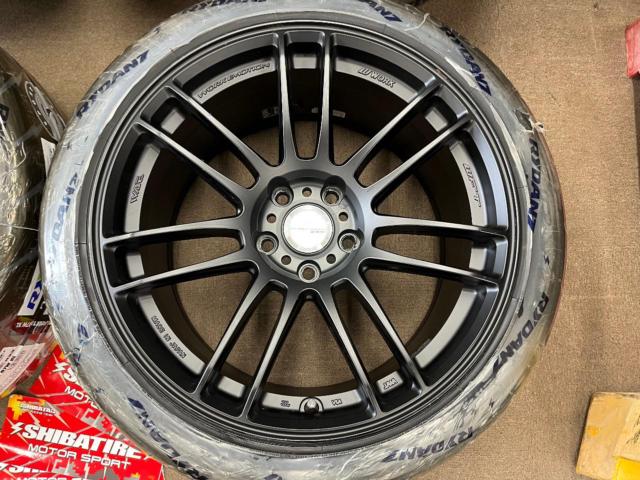 WORK
EMOTION
ZR7
+
SHIBATIRE
R23