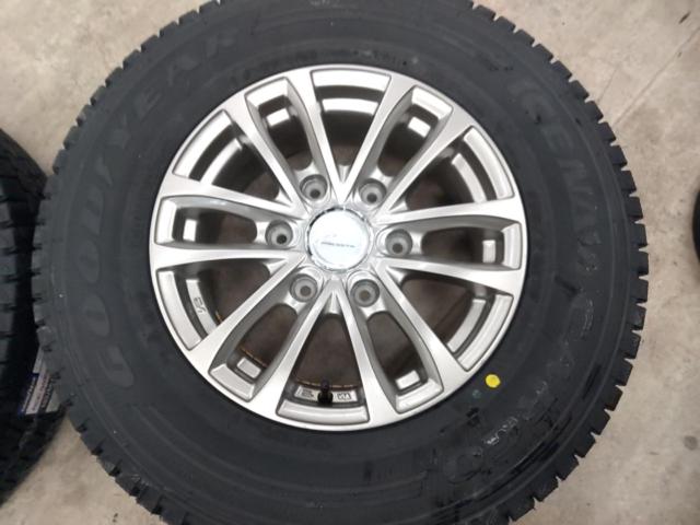 weds ADVENTURE PRODITA HC + GOODYEAR(グッドイヤー) ICE NAVI CARGO 195/80R15 107/105N