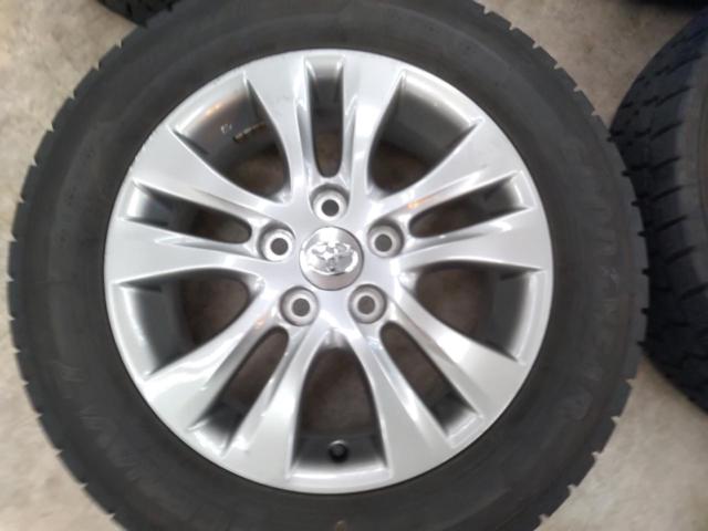 TOYOTA 70系ノア純正アルミホイール+GOODYEAR ICENAVI7 205/60R16