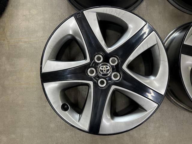 【トヨタ純正】 トヨタ純正 50系 プリウス Sツーリング純正ホイール