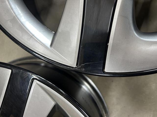 【トヨタ純正】 トヨタ純正 50系 プリウス Sツーリング純正ホイール