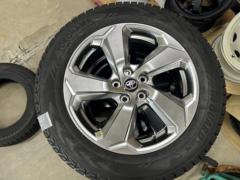 トヨタ純正(TOYOTA)  RAV4 Gグレード 前期純正アルミホイール  + YOKOHAMA(ヨコハマ) iceGUARD G075