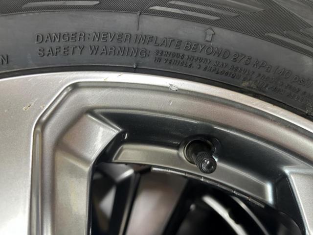 トヨタ純正(TOYOTA)  RAV4 Gグレード 前期純正アルミホイール  + YOKOHAMA(ヨコハマ) iceGUARD G075
