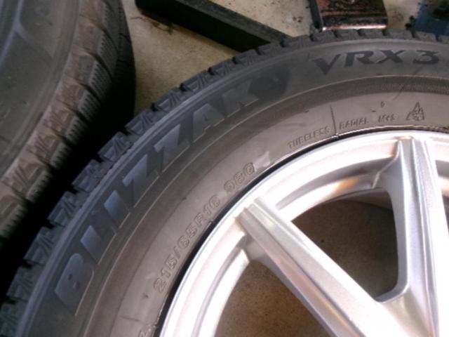 YOKOHAMA LAYCEA + BRIDGESTONE BLIZZAK VRX3
