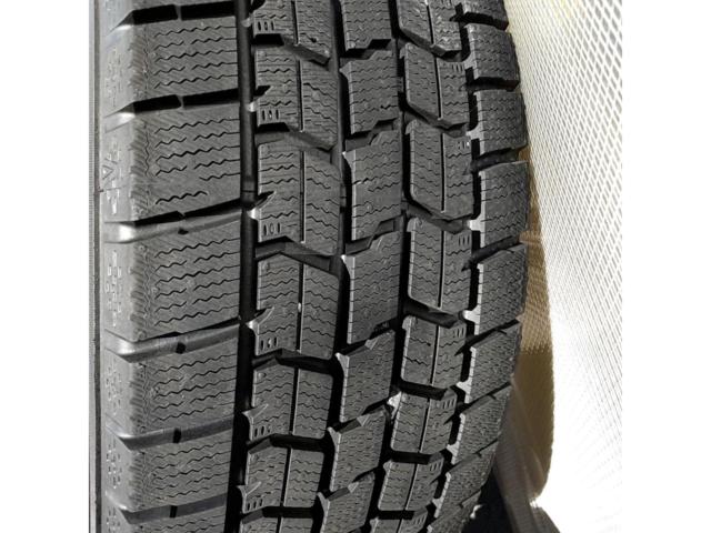 BADX D.O.S. Gavial III + GOODYEAR ICENAVI7