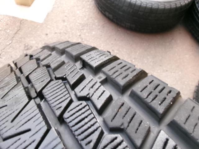 【スバル】 SJ系フォレスター後期 純正ホイール+ 【YOKOHAMA】iceGUARD G075