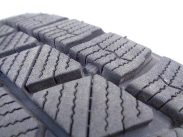 BRIDGESTONE BLIZZAK VRX3