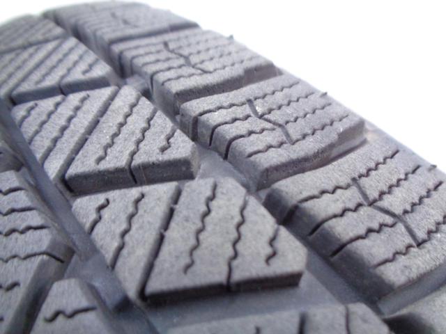 BRIDGESTONE BLIZZAK VRX3