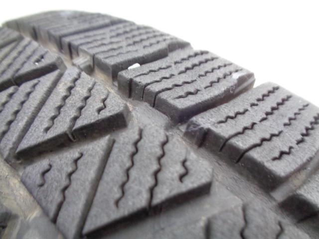 BRIDGESTONE BLIZZAK VRX3