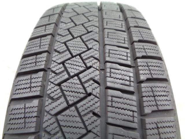 トヨタ純正(TOYOTA)  プリウスα純正  + PIRELLI(ピレリ) ICE ZERO ASIMMETRICO