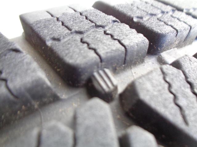 マツダ純正(MAZDA)  オプションホイール  + BRIDGESTONE(ブリヂストン) BLIZZAK DM-V3