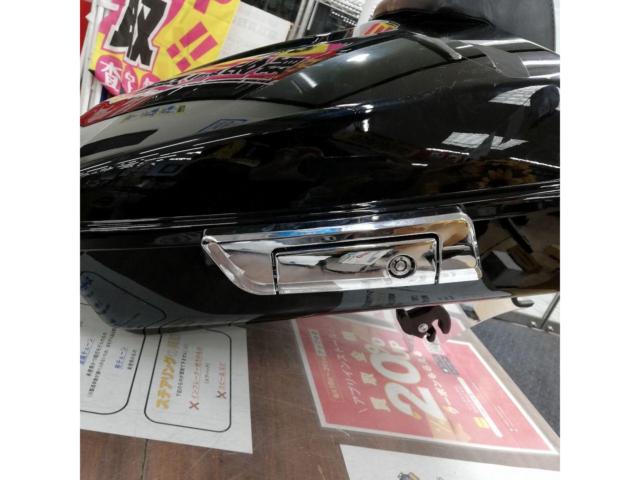 【メーカー不明】 背もたれ付き トップケース