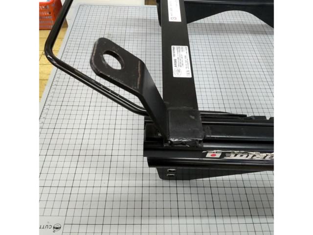 【BRIDE】H203 FIT GE6.7.8.9 シートレール 運転席側