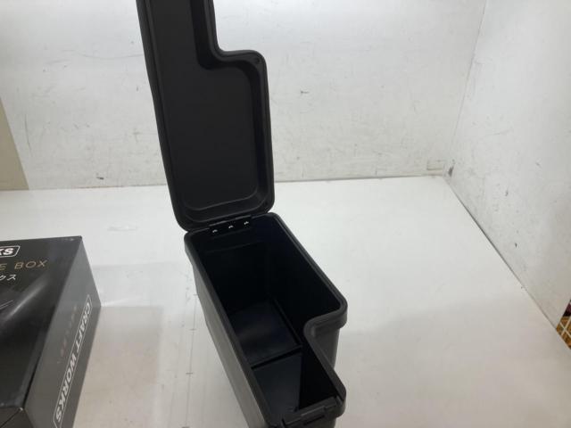 【craft works 】ジムニーシエラ専用 アームレスト