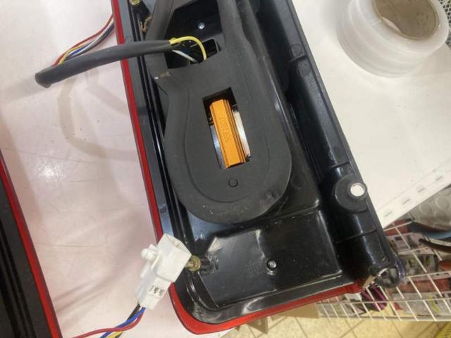 【BATTRO】200系ハイエース テールレンズ 左右セット