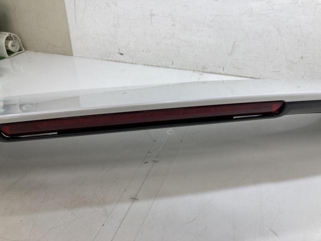 【ホンダ純正】RV5ヴェゼル純正リアウイング