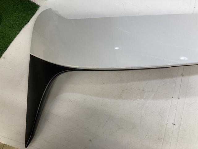 【ホンダ純正】RV5ヴェゼル純正リアウイング
