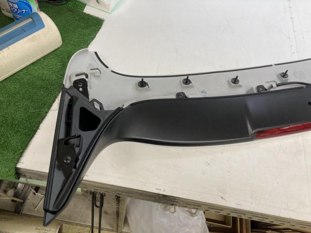 【ホンダ純正】RV5ヴェゼル純正リアウイング