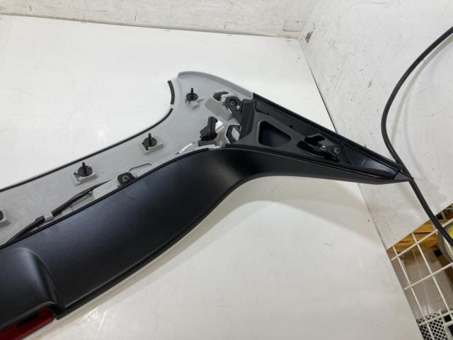 【ホンダ純正】RV5ヴェゼル純正リアウイング