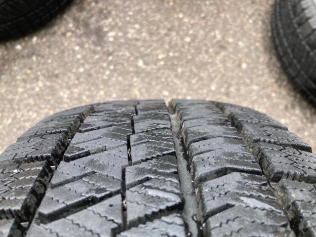 NIRVANA 15x6+53 114-5H  +  BRIDGESTONE  BLIZZAK VRX2