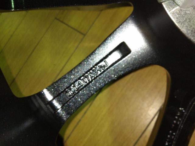 【美品】YOKOHAMA  MILLOUS