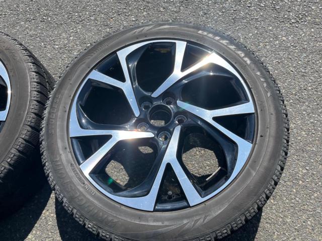 ☆ノア/ヴォクシー/ヤリスクロスなどに流用可能!(^^♪☆【トヨタ純正】 C-HR ※センターキャップ欠品