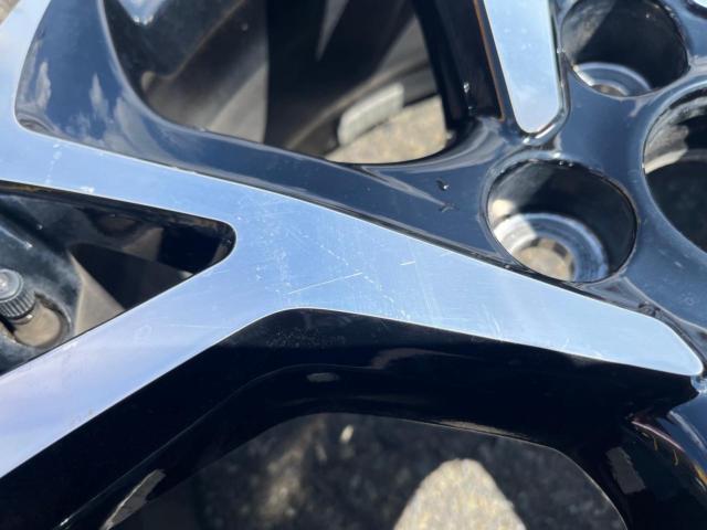 ☆ノア/ヴォクシー/ヤリスクロスなどに流用可能!(^^♪☆【トヨタ純正】 C-HR ※センターキャップ欠品