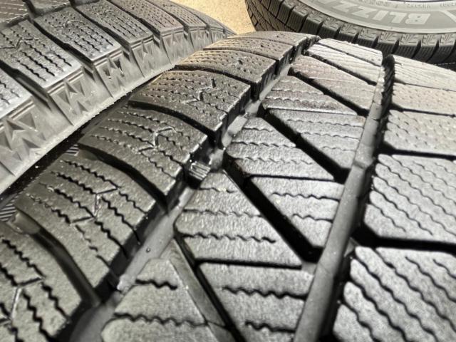 【スバル純正】 GT系インプレッサスポーツ/GK系インプレッサG4 純正アルミホイール+☆溝残りたっぷり!☆【BRIDGESTONE】BLIZZAK VRX3