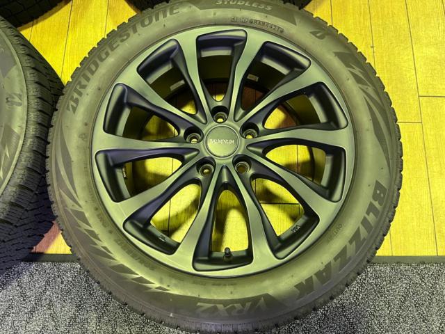 ☆ノアヴォクシー(90系)/ステップワゴン(RP6～)等の冬のご準備に!☆ 【BRIDGESTONE】 BALMINUM T10 ブラック + 【BRIDGESTONE】 BLIZZAK VRX2