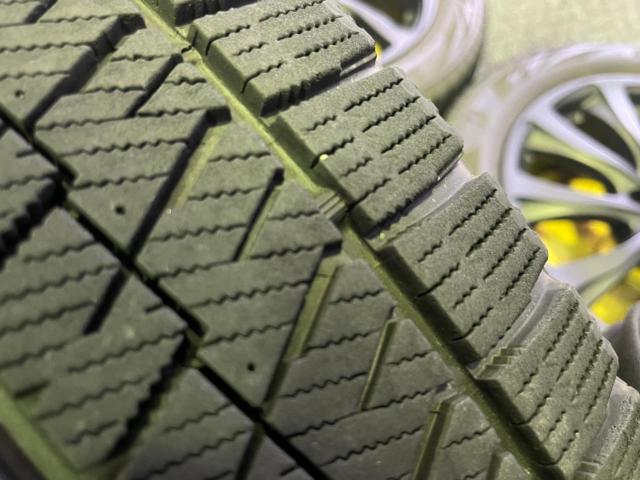 ☆ノアヴォクシー(90系)/ステップワゴン(RP6～)等の冬のご準備に!☆ 【BRIDGESTONE】 BALMINUM T10 ブラック + 【BRIDGESTONE】 BLIZZAK VRX2