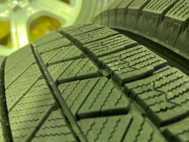 ☆プリウス(30系/50系)/インプレッサハッチバックなどの冬のご準備に!☆ 【BRIDGESTONE】FEID G6 +【BRIDGESTONE】BLIZZAK VRX3
