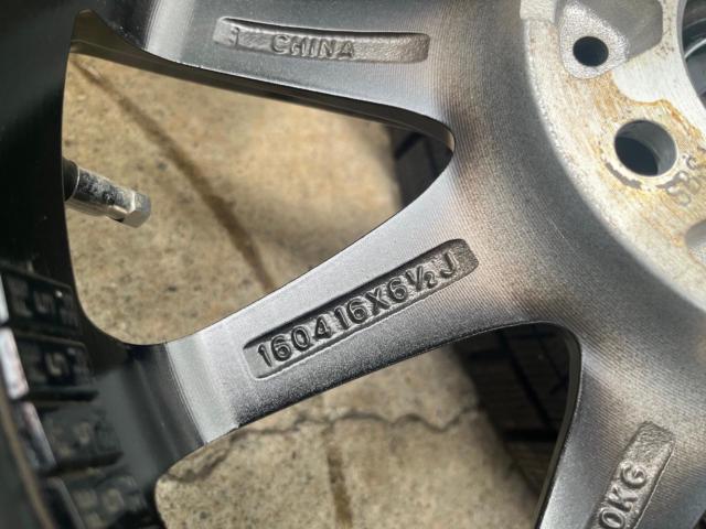 ☆エリシオン/エルグランドなどの冬のご準備に!☆ 【BADX】 LOXARNY SPORT RS-10+【YOKOHAMA】iceGUARD iG60