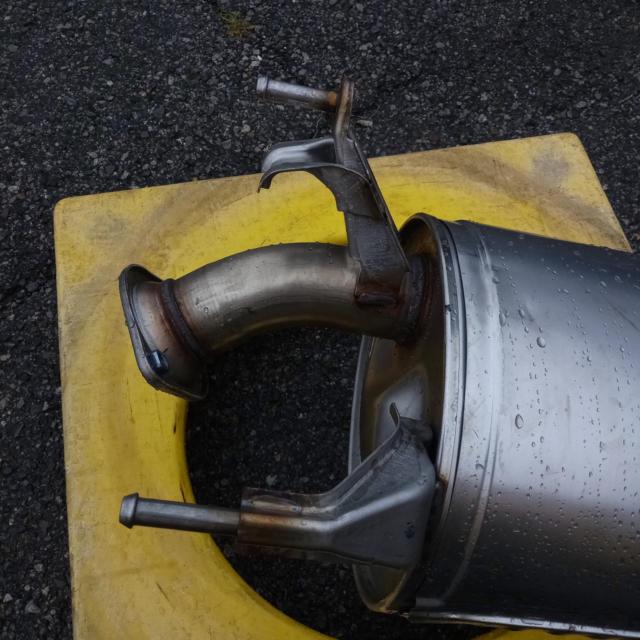 トヨタ純正 200系ハイエース 純正マフラー