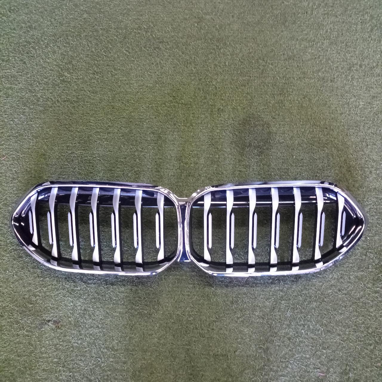 BMW Genuine 2 Series
F44
Front grille
Body only