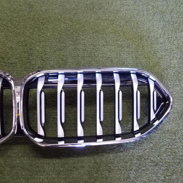 BMW Genuine 2 Series
F44
Front grille
Body only