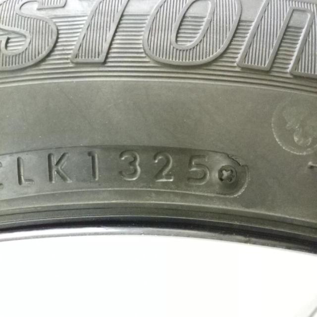トヨタ純正(TOYOTA)  30系プリウス 後期純正アルミホイール + BRIDGESTONE(ブリヂストン) MILEX TA-51