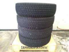 BRIDGESTONE
W300