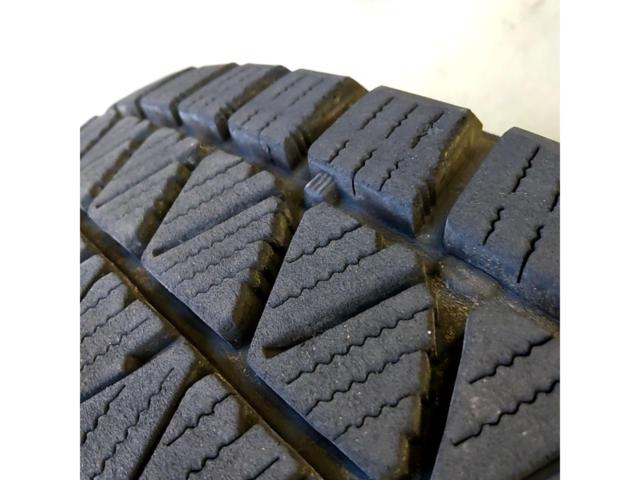 【BRIDGESTONE(ブリヂストン)】 TOPRUN R7+【BRIDGESTONE】BLIZZAK DM-V3