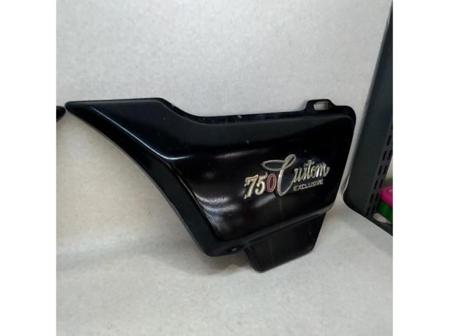 【ホンダ純正】CB750Custom 純正サイドカバー
