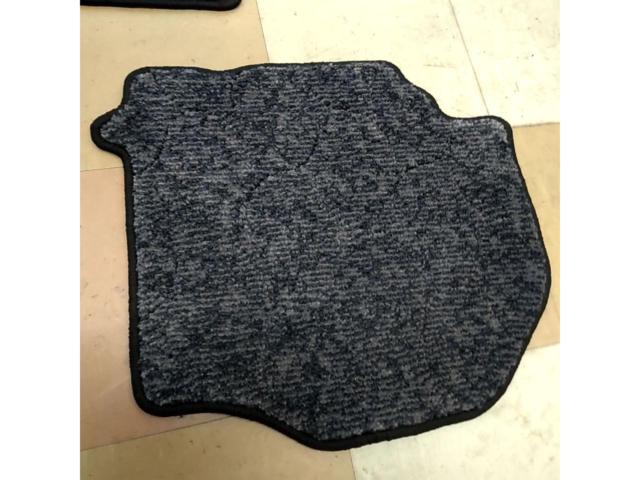 【トヨタ純正】200系ハイエース純正フロアマット