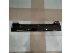 Genuine Toyota 200 Series Hiace
Genuine front grille (lower part only)
Removal of the Type 4 narrow body