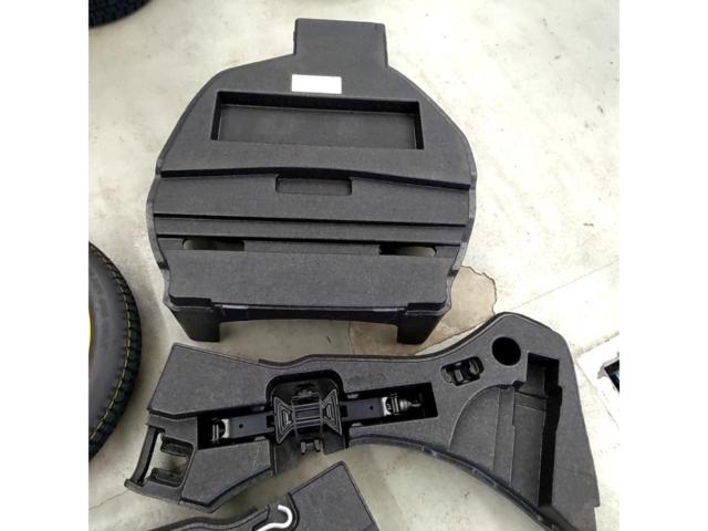 【トヨタ純正】50系プリウススペアタイヤ&車載工具セット