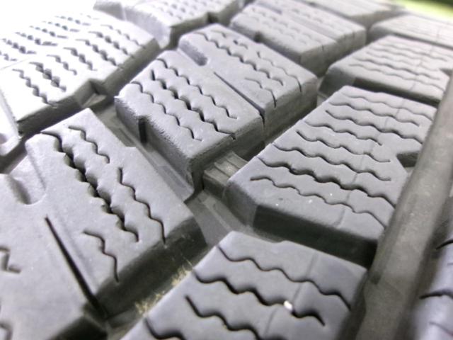 【溝タップリ!】DUNLOP WINTER MAXX WM02 + weds AXEL Three