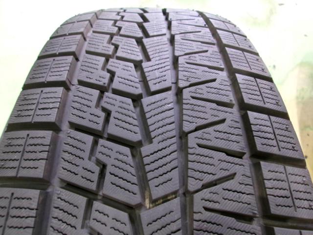 Plenty of grooves! Balance adjusted YOKOHAMA
iceGUARD7
iG70
+
BRIDGESTONE
BALMINUM
KR10