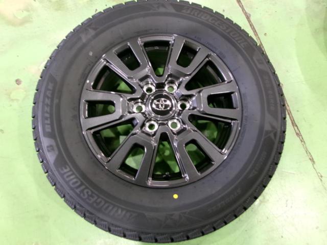 【最新・最強・新品スタッドレス♪バランス調整済♪】BRIDGESTONE BLIZZAK ICEPEAK + TOYOTA 250系ランドクルーザー VX 純正ホイール