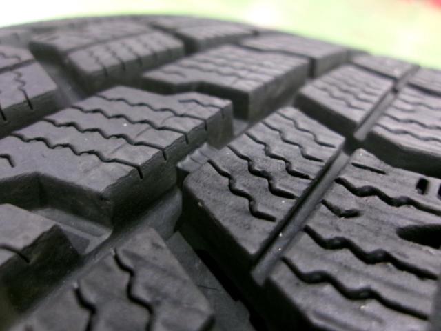 【溝タップリ!バランス調整済♪】GOODYEAR ICE NAVI7 + JAPAN三陽 ZACK JP-110
