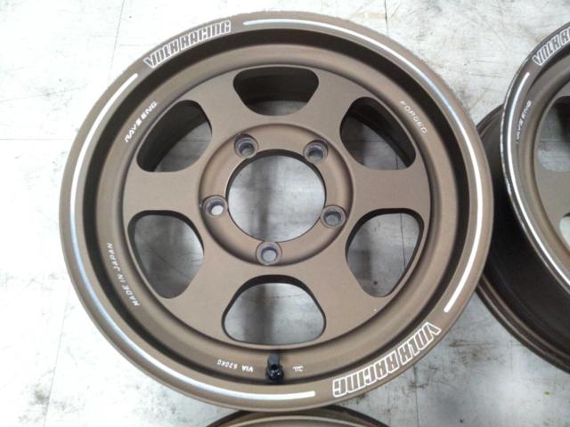 RAYS (Rays)
TE37
XT
FOR
JIMNY